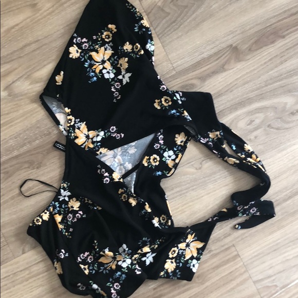 Moving Sale - Picture 3 of 3